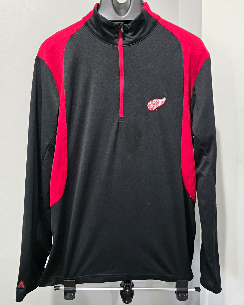 Antigua Detroit Red Wings NHL Black Red 1/4 Zip Pullover Jacket Mens L